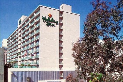 Holiday Inn Civic Center 001